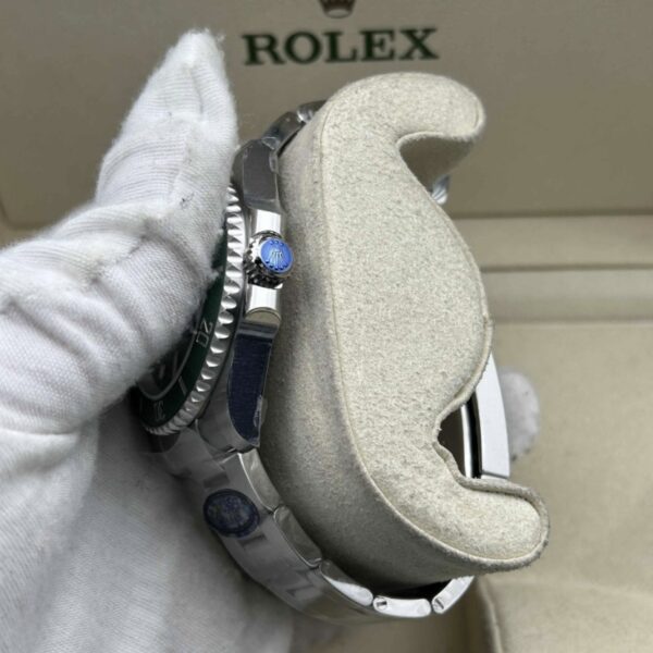Submariner Date 40 mm Hulk  116610LV - immagine 7