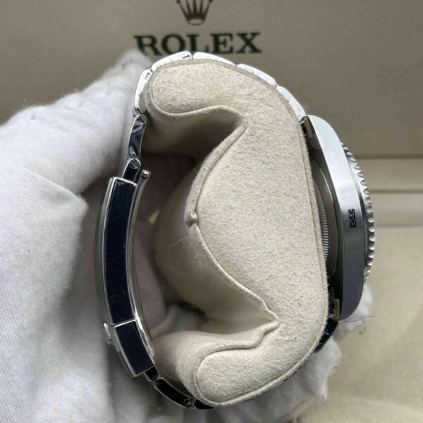 Submariner Date 40 mm Hulk  116610LV - immagine 9