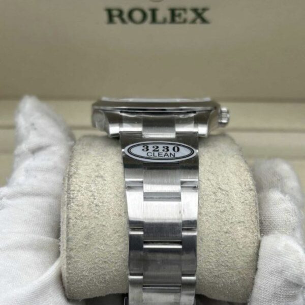 Rolex EXPLORER 224270 40mm Black Dial - immagine 10