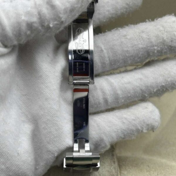 Rolex EXPLORER 224270 40mm Black Dial - immagine 12